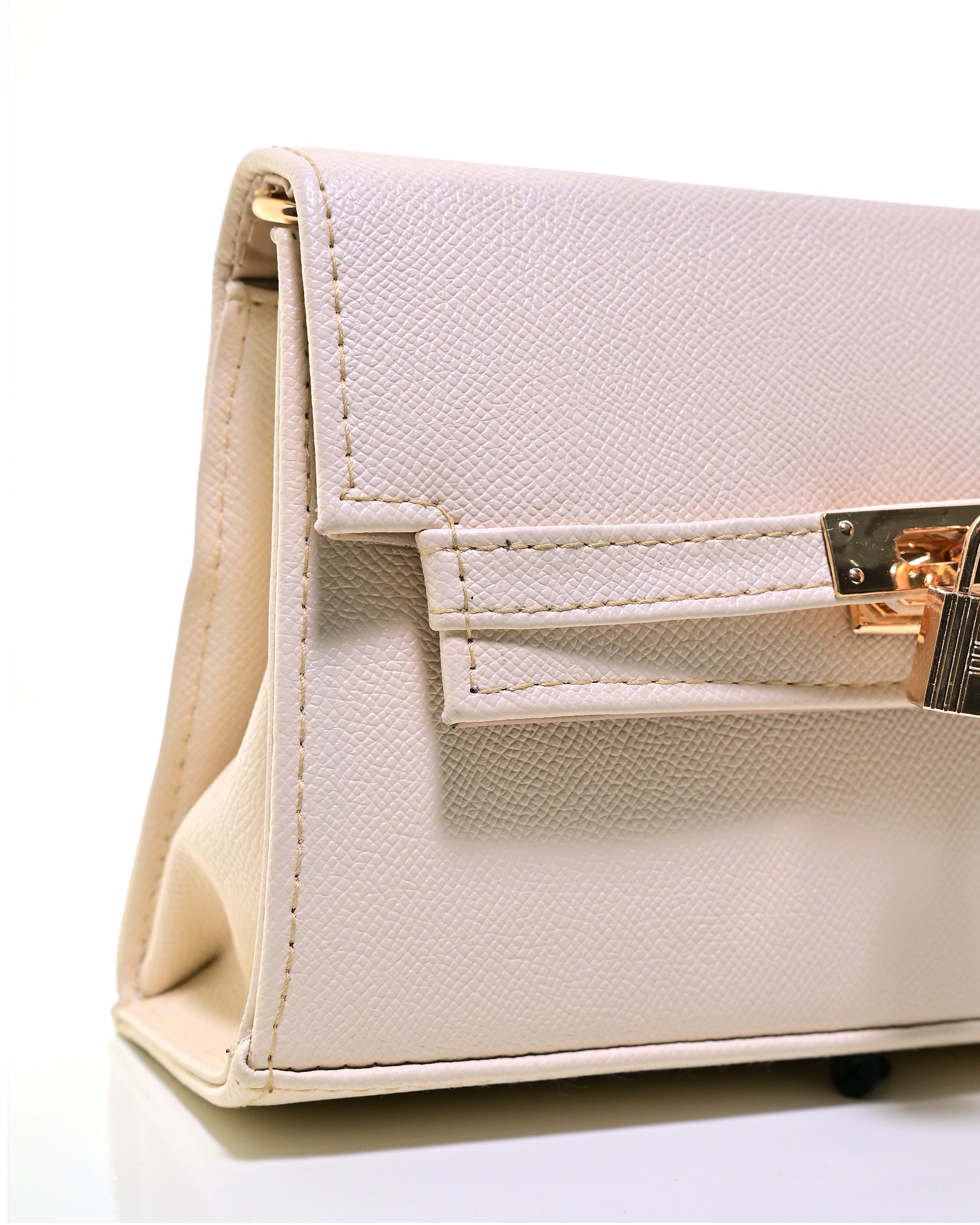 CRS020 - ELEGANT LEATHER CROSSBODY BAG WITH GOLD LOCK