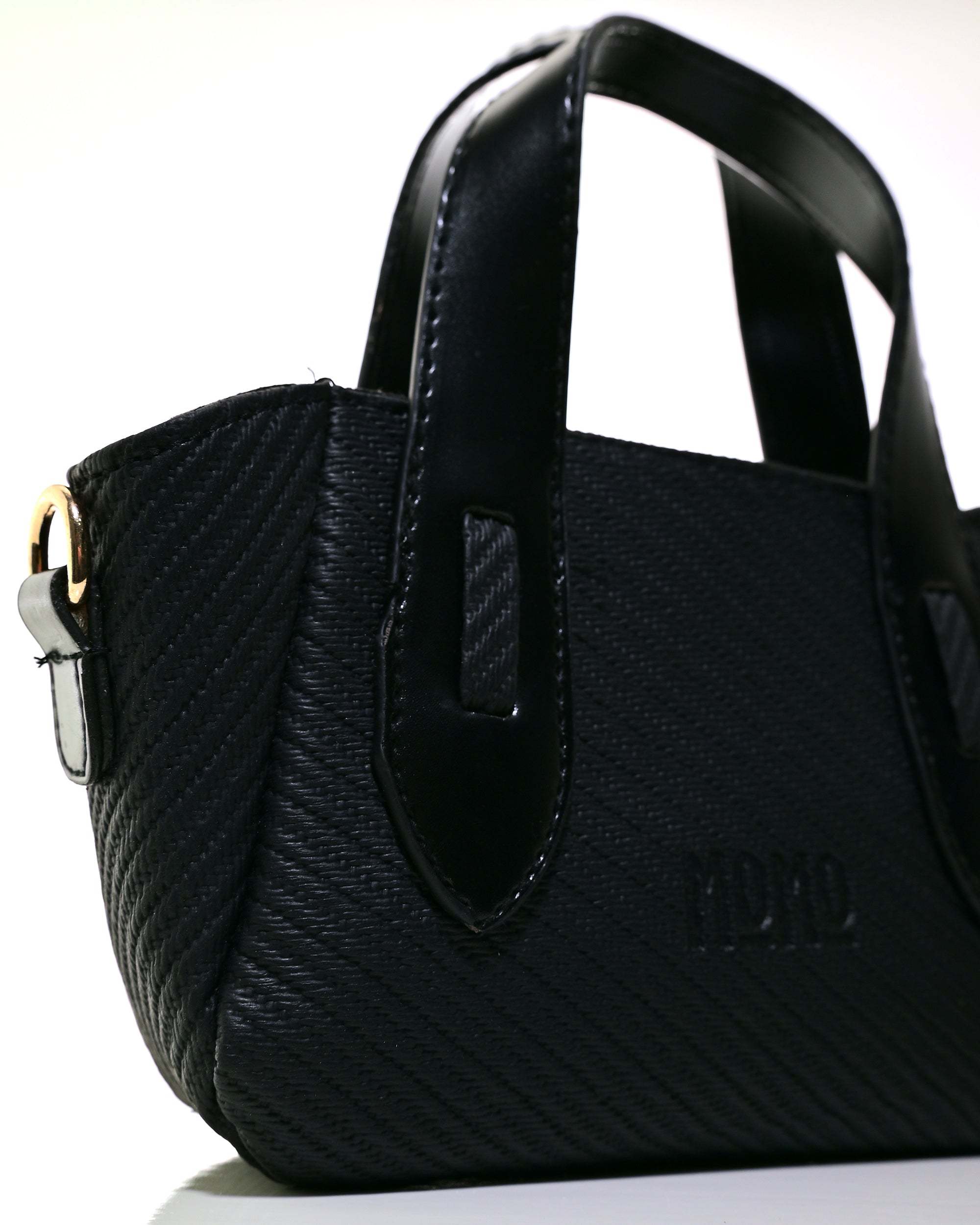 MIN001 - ELEGANT WOMEN'S MINI LEATHER HANDBAG & CROSSBODY BAG.