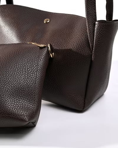 SLD006 - ELEGANT WOMEN'S SOFT LEATHER SHOULDER BAG.