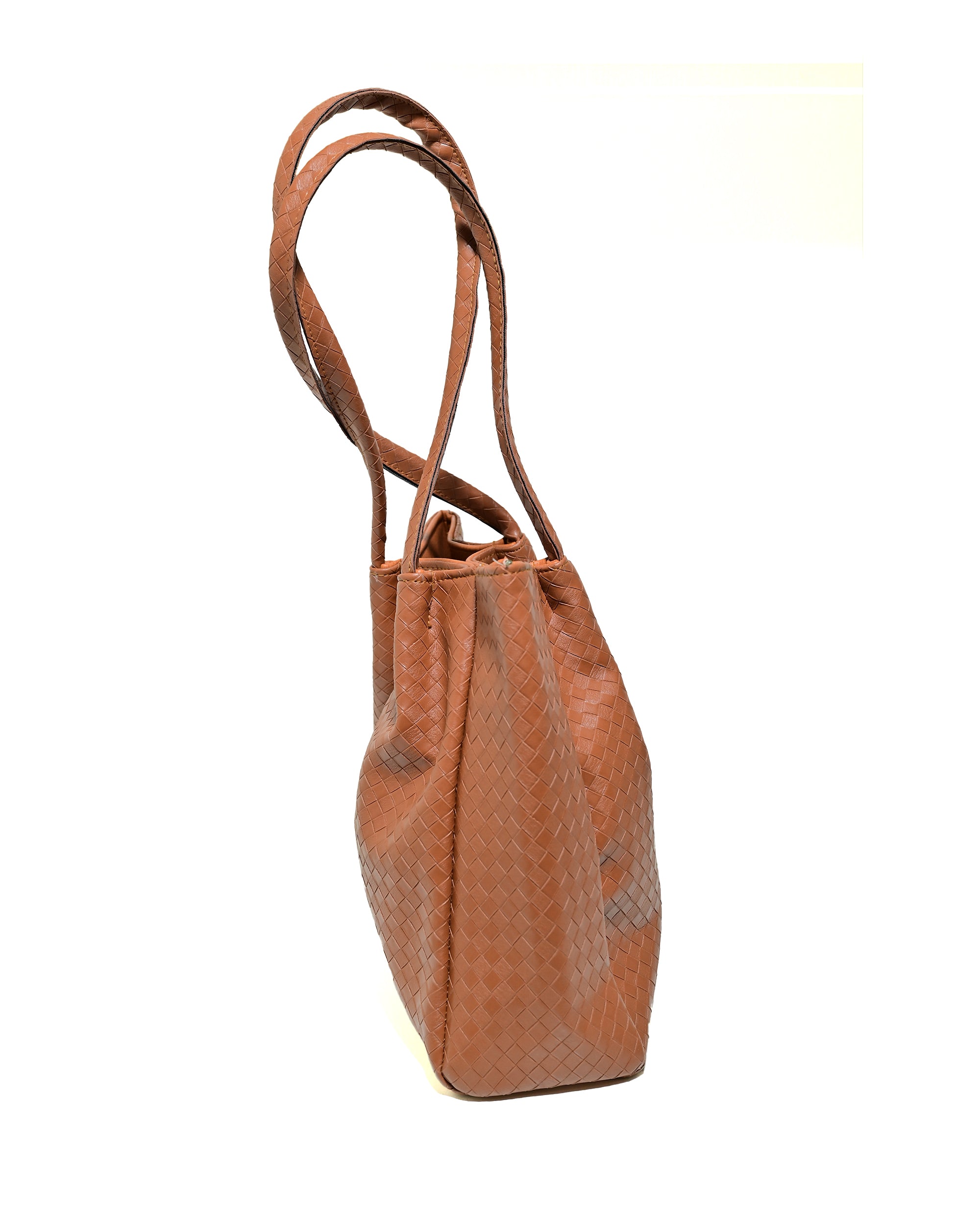 SLD007 - SPACIOUS WOMEN'S LEATHER SHOULDER BAG WITH MAGNETIC CLOSURE