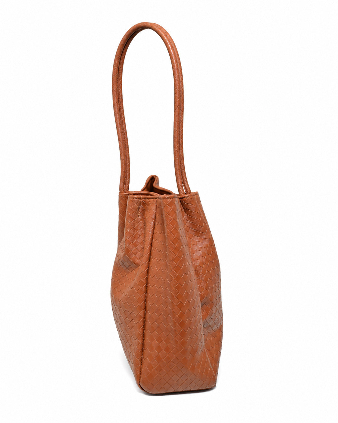 SLD007 - SPACIOUS WOMEN'S LEATHER SHOULDER BAG WITH MAGNETIC CLOSURE