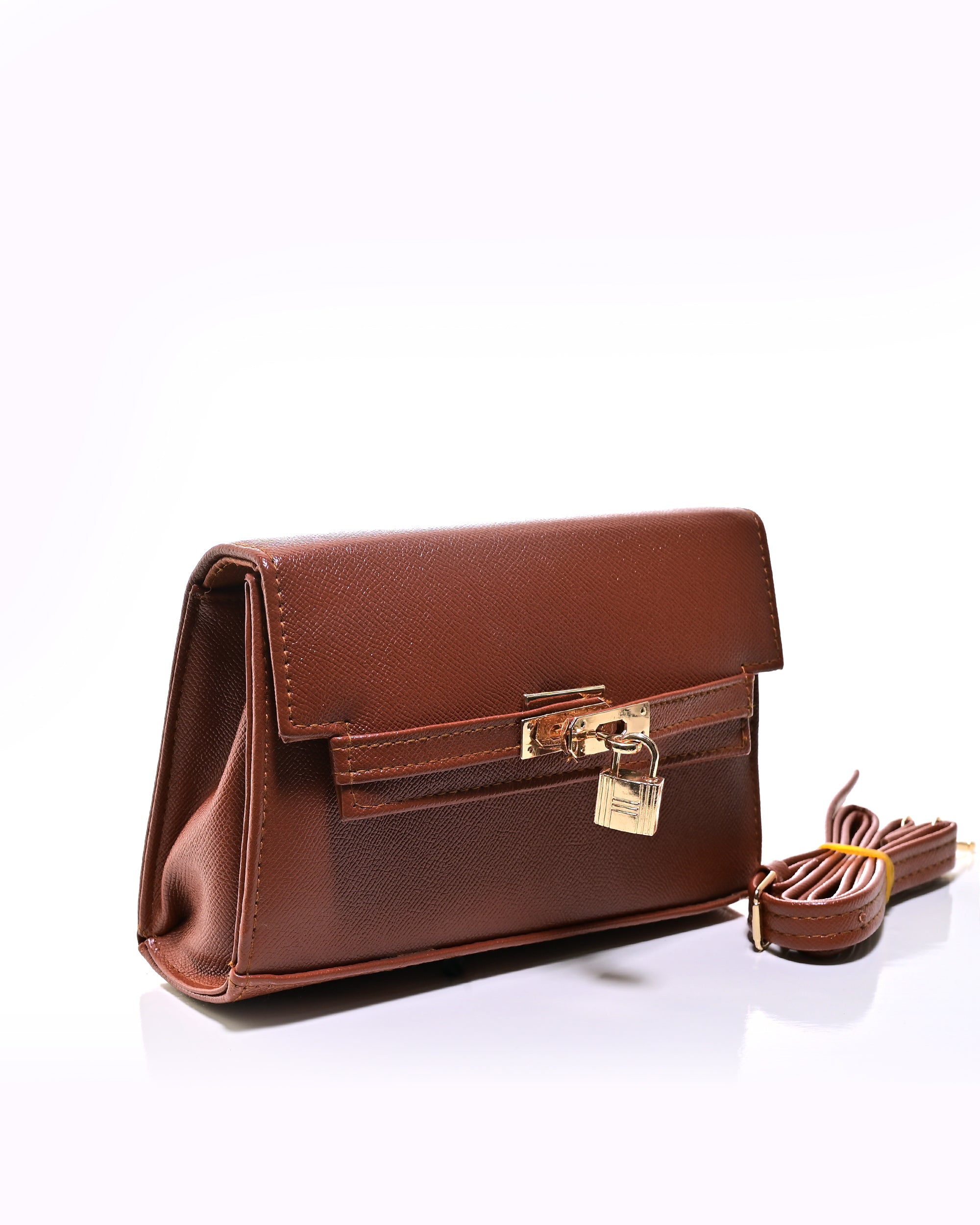 CRS020 - ELEGANT LEATHER CROSSBODY BAG WITH GOLD LOCK