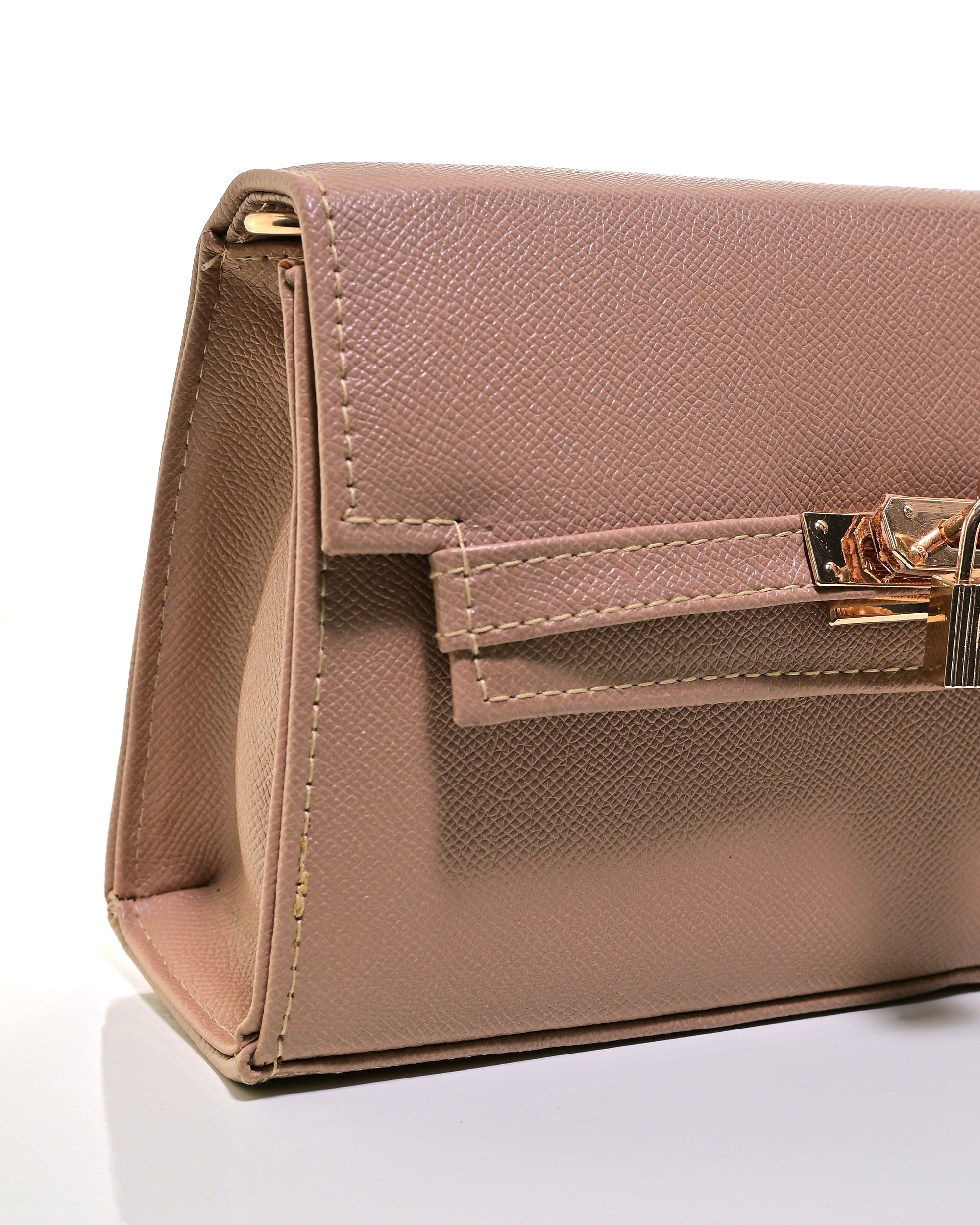 CRS020 - ELEGANT LEATHER CROSSBODY BAG WITH GOLD LOCK
