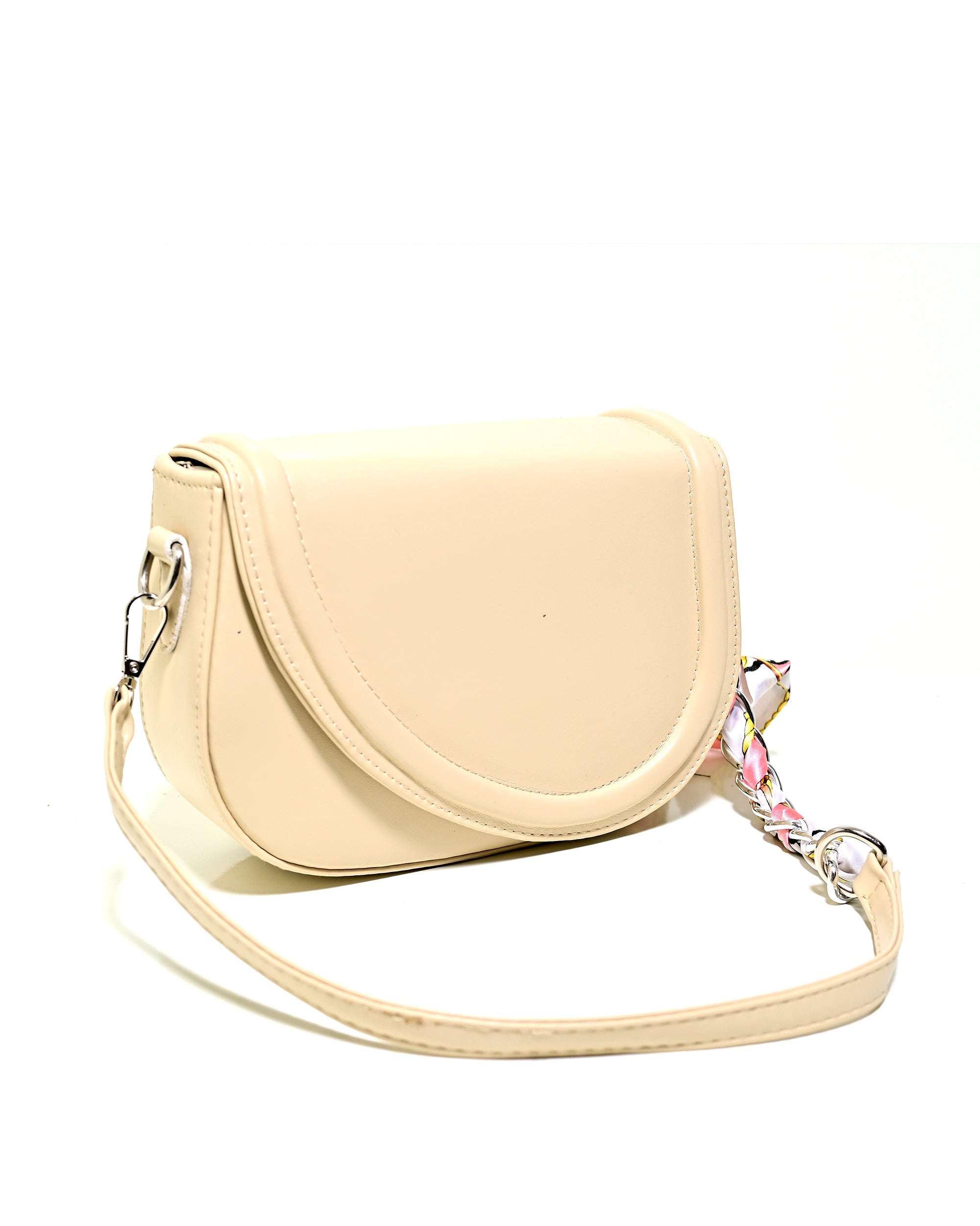 CRS022 - LEATHER HANDBAG & CROSSBODY BAG WITH BOW CHARM.